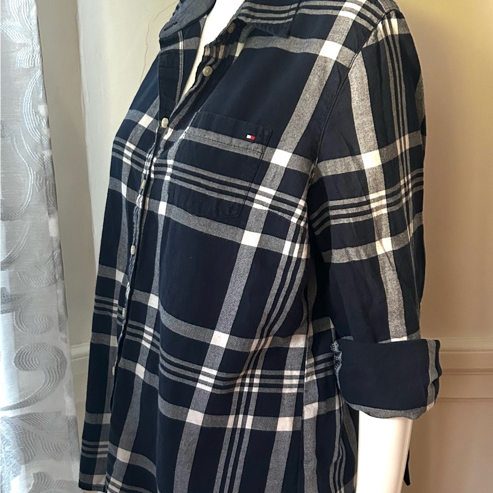 Tommy Hilfiger Casual Shirt Navy and White Checkered Women Size L